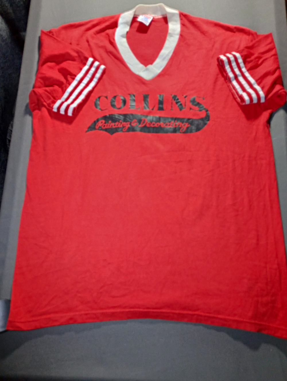 JERZEES Men's Size Large Red/White Ringer V-Neck Graphic Logo T Shirt